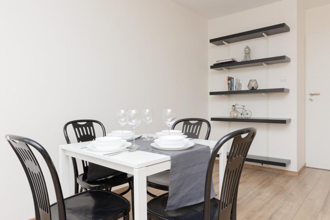 Old Town Spacious Apartment Bonifraterska By Renters 바르샤바 외부 사진